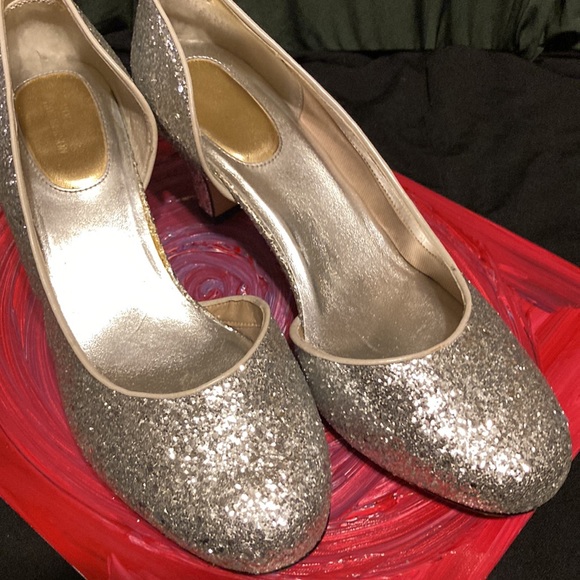 Heels - Picture 9 of 17